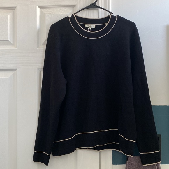 NWT Max Studios London Sweater Top - Picture 2 of 6